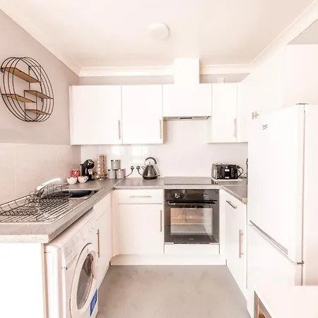 Prime Location - Modern City Apartment! Lejlighed *